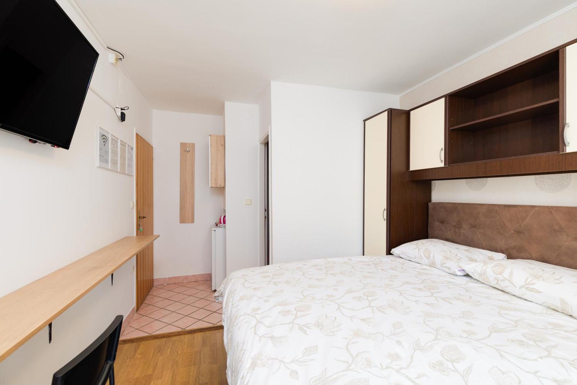 Apartment & Rooms Ivica Krk Town Zewnętrze zdjęcie